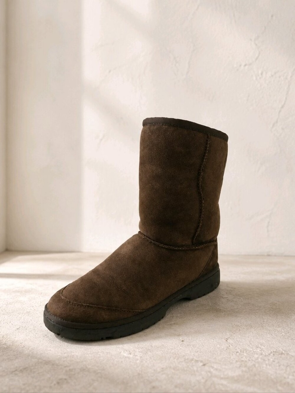 UGG Classic Brown Suede Genuine Leather Sheepskin Mid-Calf Winter Boots